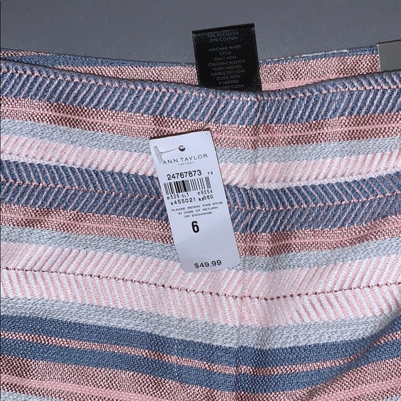 Linen Shorts - Picture 4 of 4